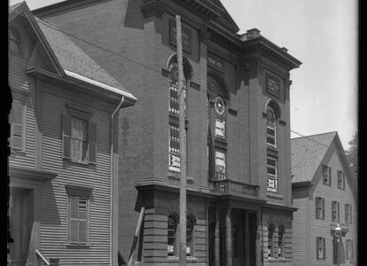 An external view of Shaarey Tphiloh in 1911.